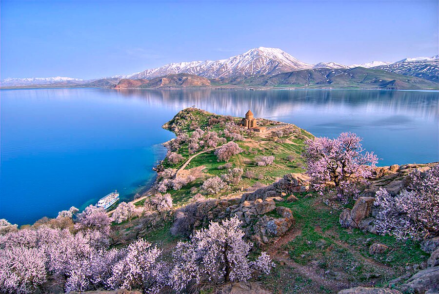 شهر زیبای وان ترکیه